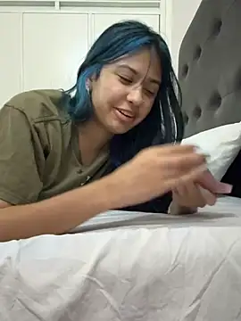 lynn9000 online show from March 15, 2026, 4:18 am