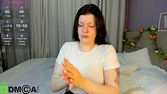 Snapshot of Michele_Greenn chatting on September 27, 2025, 12:04 am Michele Greenn online show from September 27, 2025, 12:04 am