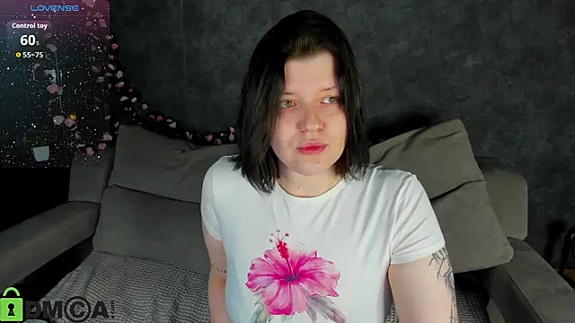 Snapshot of Michele_Greenn chatting on October 24, 2025, 1:13 am Michele Greenn online show from October 24, 2025, 1:13 am