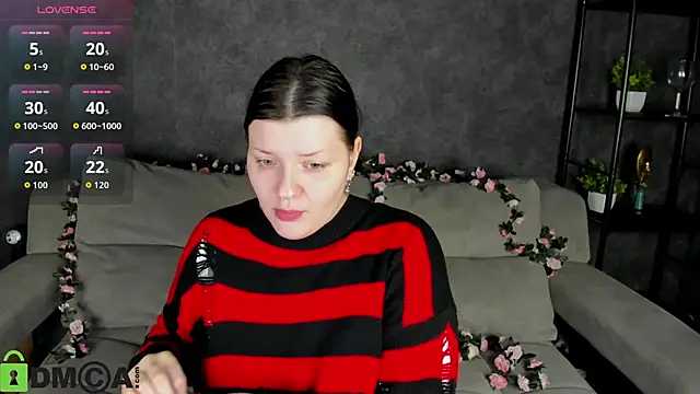 Snapshot of Michele_Greenn chatting on November 7, 2025, 12:21 am Michele Greenn online show from November 7, 2025, 12:21 am