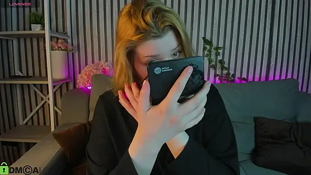 Michele Greenn online show from March 26, 2026, 1:11 am