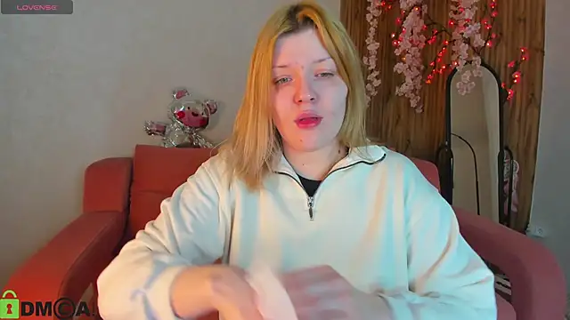 Michele Greenn online show from April 7, 2026, 1:06 am