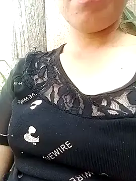 Snapshot of cicnci chatting on October 11, 2025, 5:39 am cicnci online show from October 11, 2025, 5:39 am