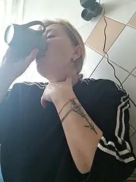 Xseniy online show from October 24, 2025, 9:06 am