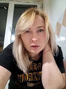 Xseniy online show from November 3, 2025, 6:42 pm