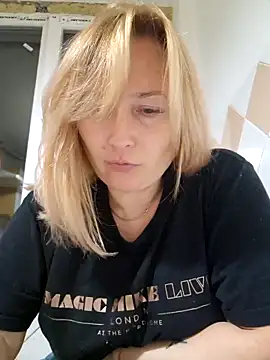 Xseniy online show from November 16, 2025, 5:51 pm