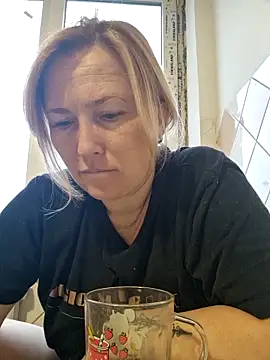 Xseniy online show from November 18, 2025, 6:40 am