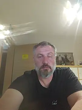 Flotschy85 online show from June 2, 2026, 8:22 pm
