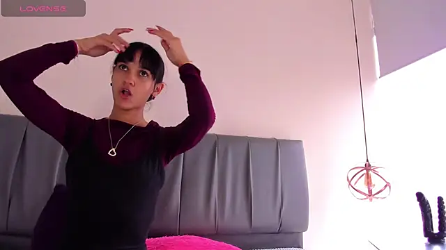 iisabella noa online show from March 17, 2026, 12:19 pm