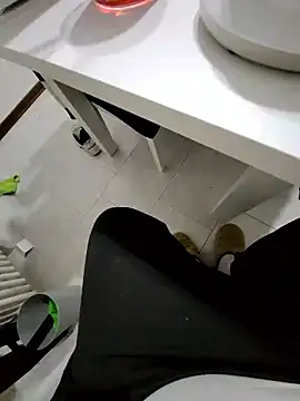 giova17cm online show from January 6, 2026, 10:12 pm