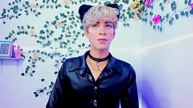 Cooperrosscute233 online show from September 12, 2025, 7:47 pm