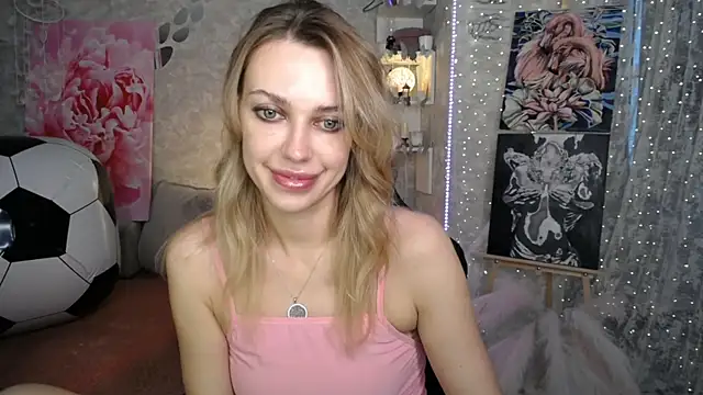 NickyAdamidi online show from July 11, 2026, 4:21 pm