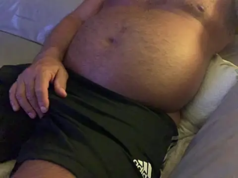 Snapshot of Freddiefirefly chatting on February 6, 2026, 6:33 pm Freddiefirefly online show from February 6, 2026, 6:33 pm