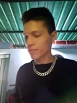 elinnki online show from November 30, 2025, 5:06 pm