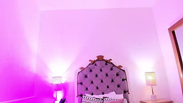 HarleyQueen666 online show from April 18, 2026, 11:14 am