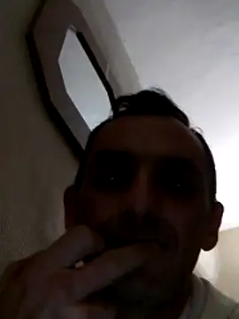 hotmen83 online show from March 13, 2026, 10:38 pm