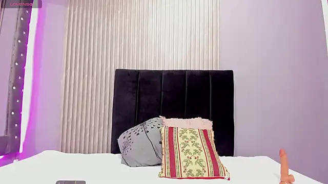 Snapshot of Sex_samantha chatting on December 22, 2025, 1:30 pm Sex samantha online show from December 22, 2025, 1:30 pm