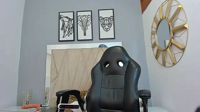 owen  johnson online show from October 21, 2025, 12:28 pm