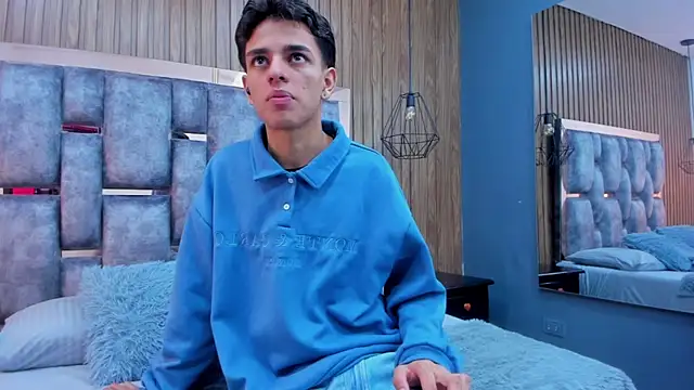 owen  johnson online show from November 30, 2025, 11:47 am