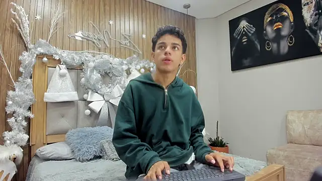 owen  johnson online show from December 22, 2025, 12:35 pm