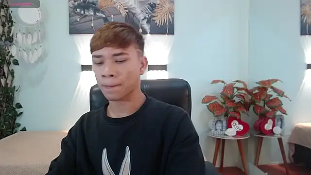 nathanclay online show from December 2, 2025, 3:34 am