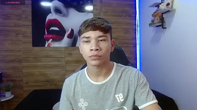 nathanclay online show from May 14, 2026, 1:40 pm
