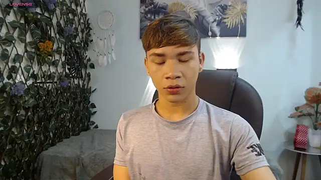 nathanclay online show from May 19, 2026, 2:12 pm