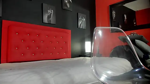 lilyth adam online show from September 19, 2025, 7:36 pm