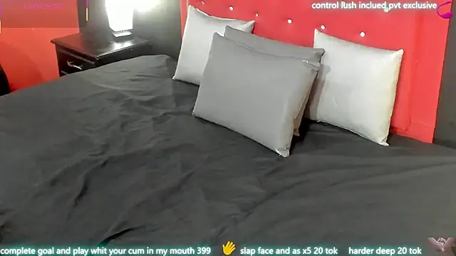 lilyth adam online show from February 2, 2026, 7:34 pm