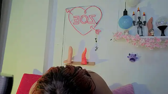 zoelight18 online show from October 20, 2025, 10:16 am