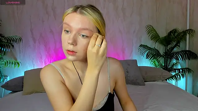 Casey Miller online show from September 30, 2025, 12:15 am