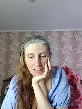 Snapshot of CandiCole chatting on June 5, 2026, 3:13 am CandiCole online show from June 5, 2026, 3:13 am