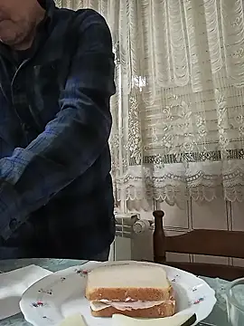 Snapshot of geli45 chatting on January 16, 2026, 10:14 pm geli45 online show from January 16, 2026, 10:14 pm