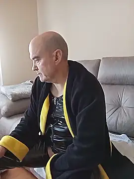 Snapshot of geli45 chatting on February 6, 2026, 11:46 am geli45 online show from February 6, 2026, 11:46 am