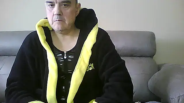 Snapshot of geli45 chatting on February 19, 2026, 11:39 am geli45 online show from February 19, 2026, 11:39 am