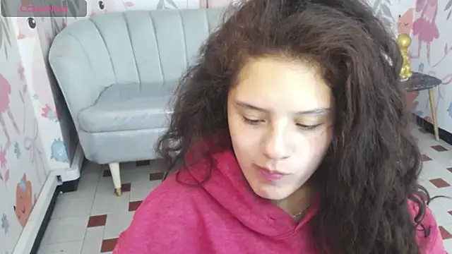 Velvet Moon V online show from March 31, 2026, 1:11 pm