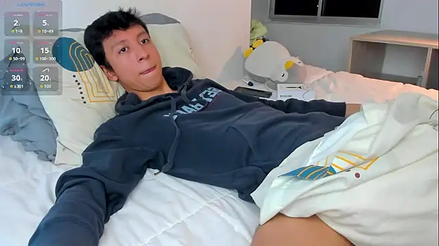 philip twinkk online show from December 14, 2025, 4:07 am