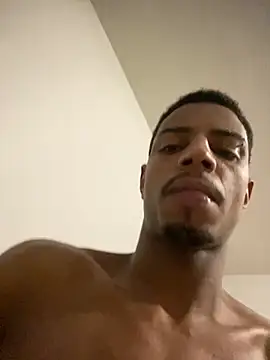 Snapshot of Guzdick chatting on June 15, 2026, 12:35 am Guzdick online show from June 15, 2026, 12:35 am