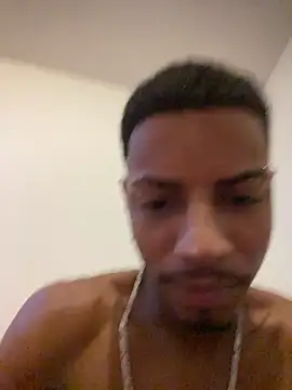 Snapshot of Guzdick chatting on July 14, 2026, 11:32 pm Guzdick online show from July 14, 2026, 11:32 pm