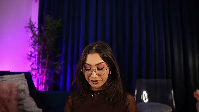 Snapshot of _ChloeLee_ chatting on November 20, 2025, 5:29 am ChloeLee online show from November 20, 2025, 5:29 am