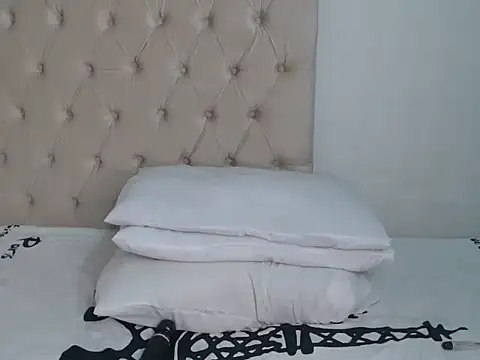 Snapshot of Lolly_Ramochele chatting on October 5, 2025, 2:04 pm Lolly Ramochele online show from October 5, 2025, 2:04 pm