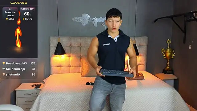 Horny nick18 online show from October 2, 2025, 12:23 pm