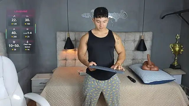 Horny nick18 online show from October 27, 2025, 1:48 pm