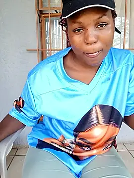 SweetHoney21  online show from January 6, 2026, 3:05 pm