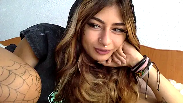 Snapshot of piccolaflo chatting on September 20, 2025, 7:20 am piccolaflo online show from September 20, 2025, 7:20 am