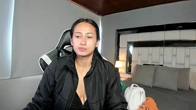 Adhara7 online show from October 28, 2025, 7:27 pm