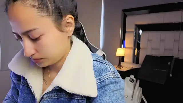 Adhara7 online show from April 10, 2026, 7:40 pm