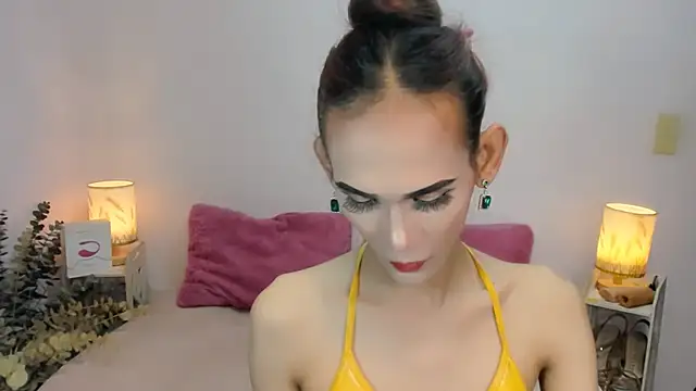 tsmokemachine online show from November 2, 2025, 1:46 pm