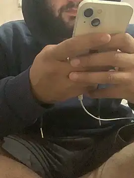 amitsharma7868 online show from November 26, 2025, 3:46 pm