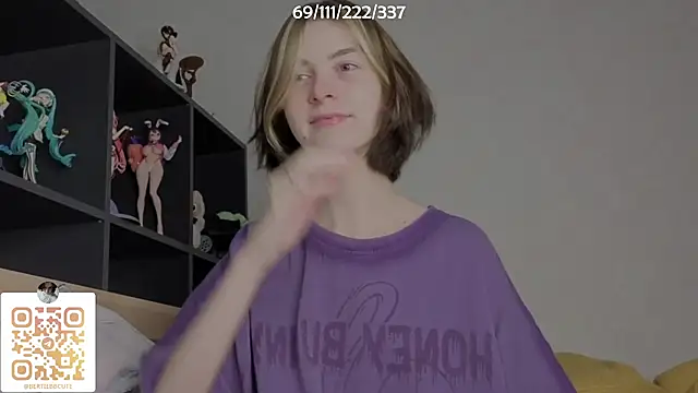 Snapshot of bertamimi chatting on September 28, 2025, 6:46 pm bertamimi online show from September 28, 2025, 6:46 pm